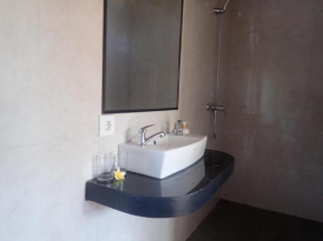 Kecag kecog guest house